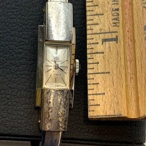 Bucherer Old Swiss 17 Jewels Wind Cuff Watch